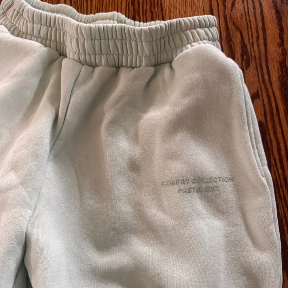 Cmfrt Collection Pastel Edit Mint Green Sweatpants Size Large NWOT Men Women - Picture 7 of 9